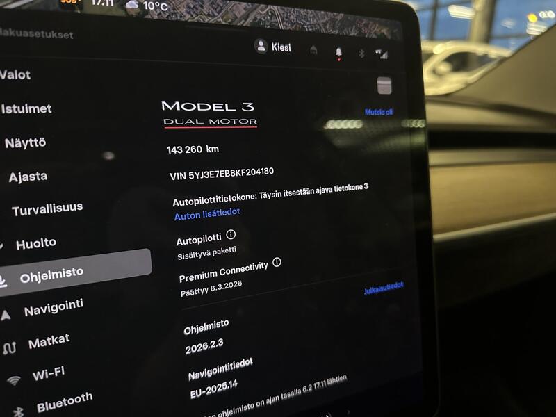 Tesla Model 3 vaihtoauto