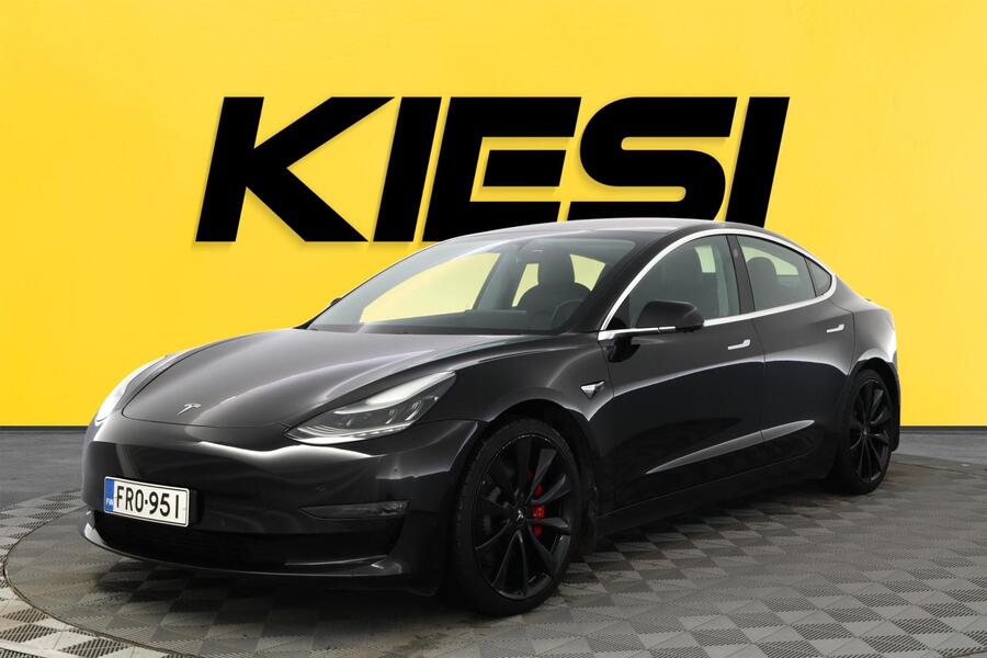 Tesla Model 3 vaihtoauto