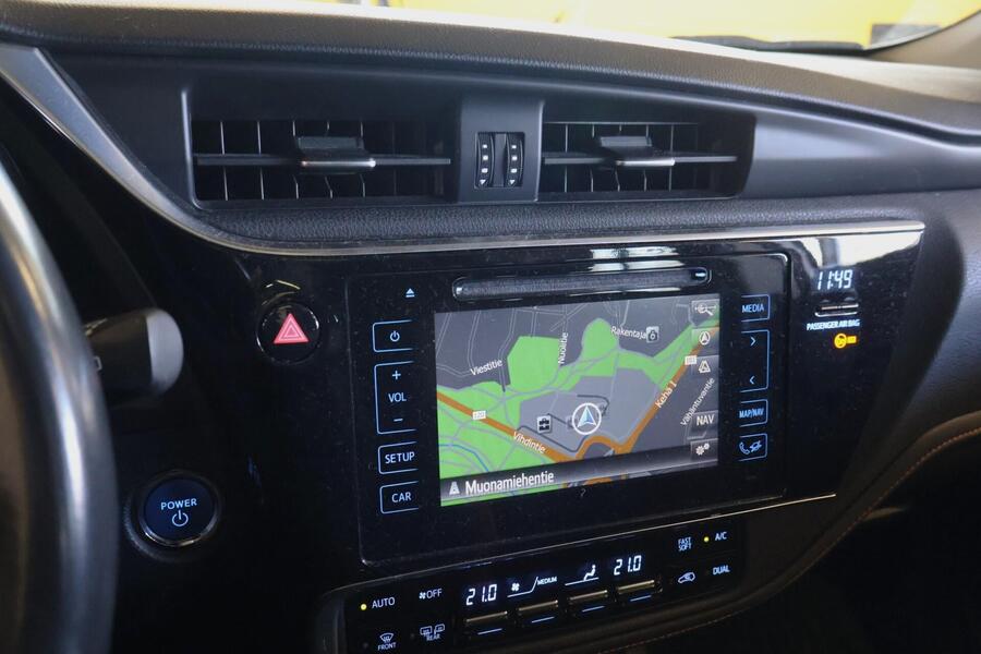 Toyota Auris vaihtoauto