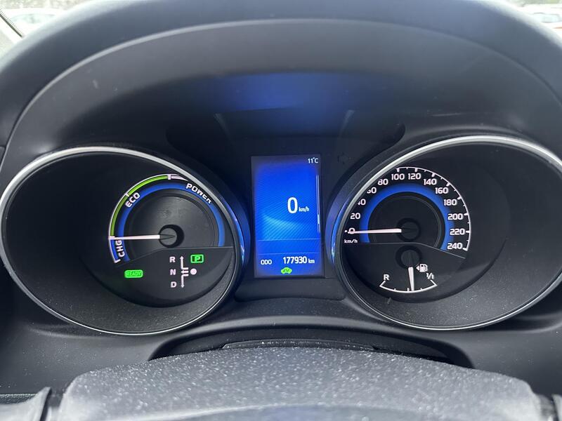 Toyota Auris vaihtoauto