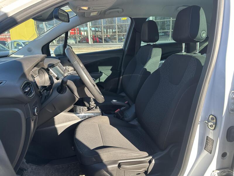 Opel Crossland X vaihtoauto