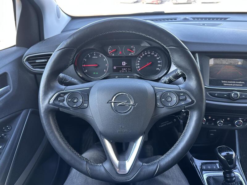 Opel Crossland X vaihtoauto