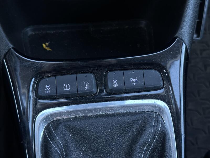 Opel Crossland X vaihtoauto