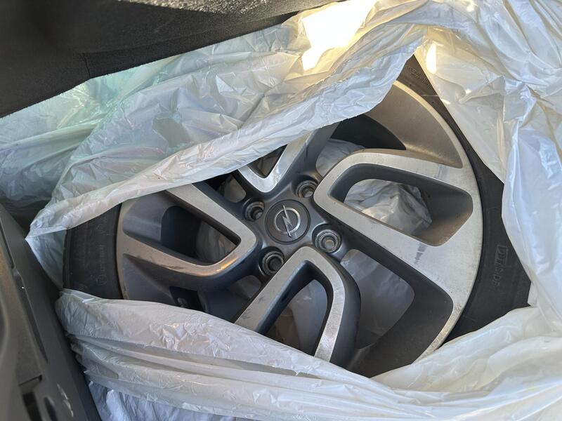 Opel Crossland X vaihtoauto