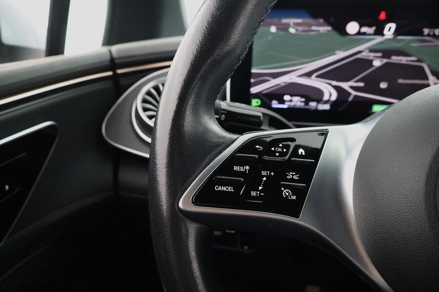 Mercedes-Benz EQE vaihtoauto