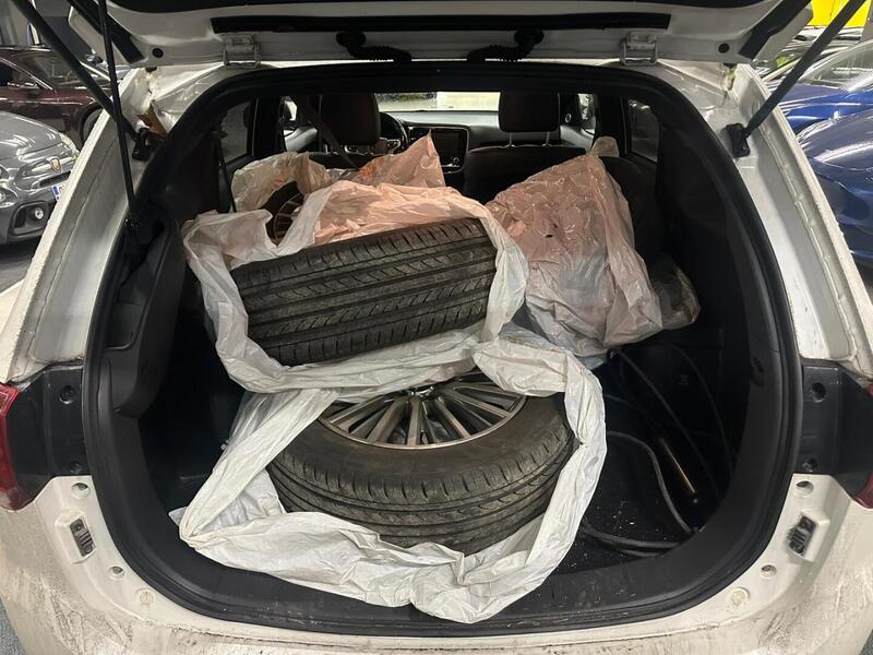 Mitsubishi Outlander PHEV vaihtoauto