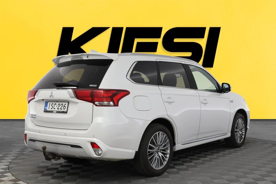 Mitsubishi Outlander PHEV vaihtoauto