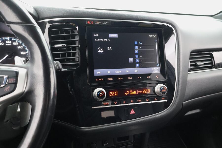 Mitsubishi Outlander PHEV vaihtoauto