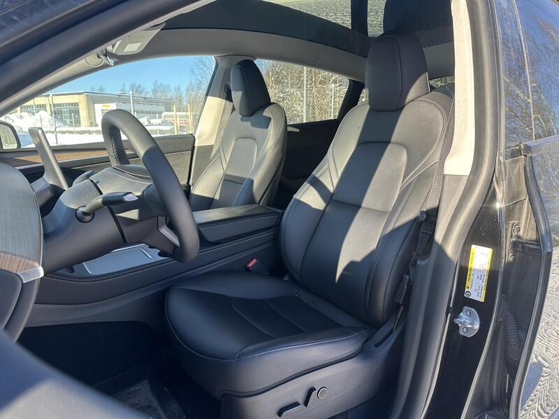 Tesla Model Y vaihtoauto