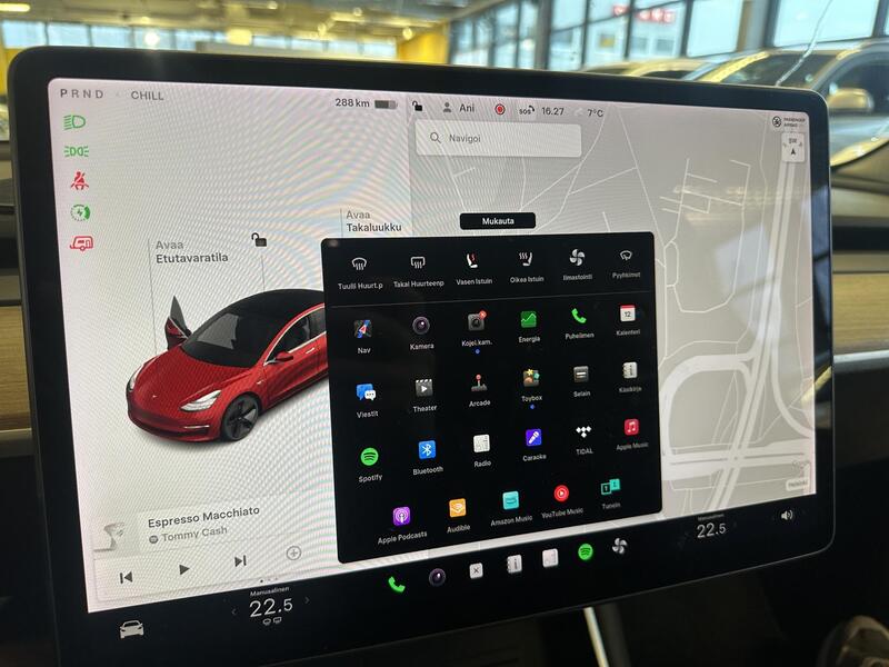 Tesla Model 3 vaihtoauto