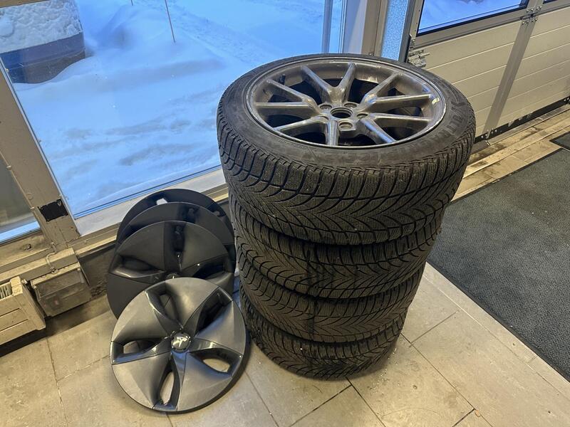 Tesla Model 3 vaihtoauto