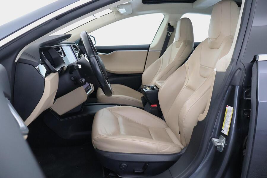 Tesla Model S vaihtoauto