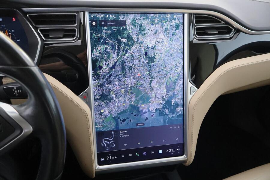 Tesla Model S vaihtoauto