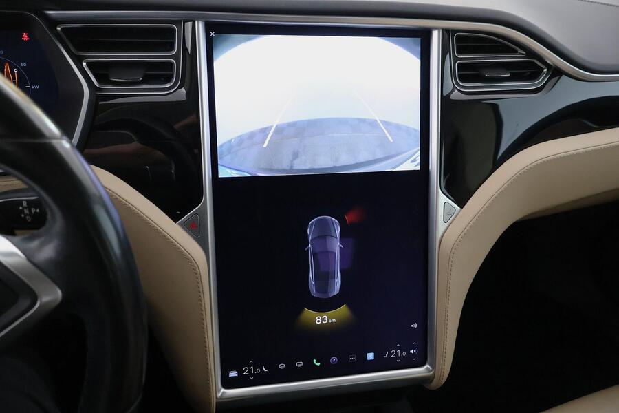 Tesla Model S vaihtoauto