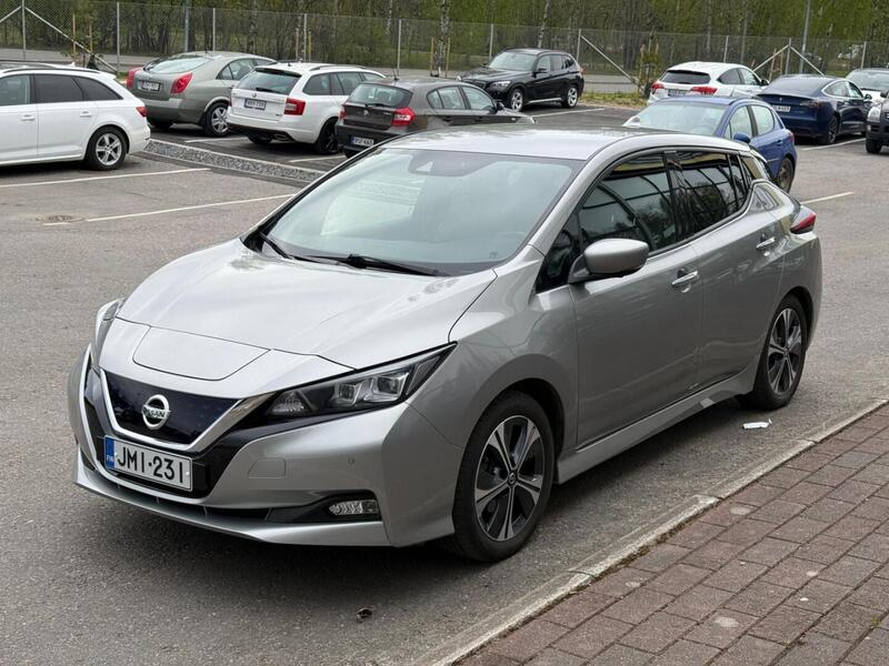 Nissan Leaf vaihtoauto
