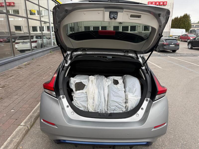Nissan Leaf vaihtoauto