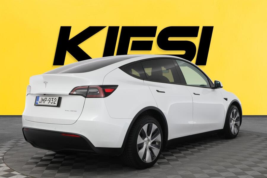 Tesla Model Y vaihtoauto