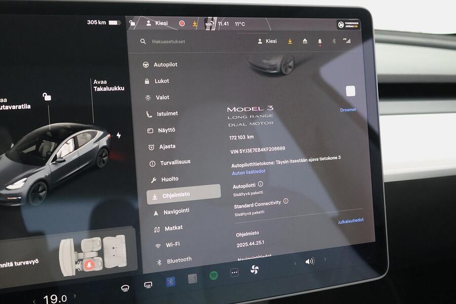 Tesla Model 3 vaihtoauto