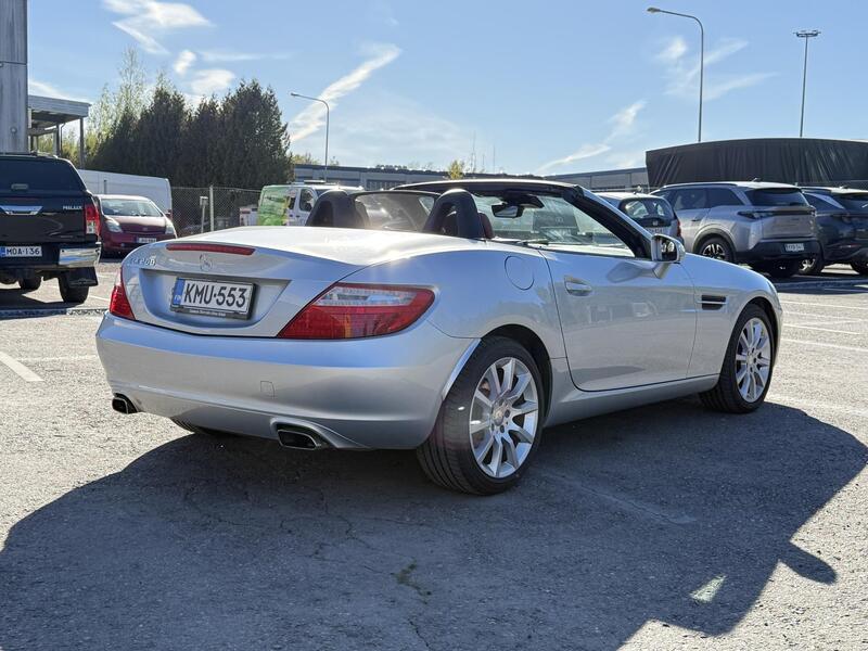 Mercedes-Benz SLK vaihtoauto