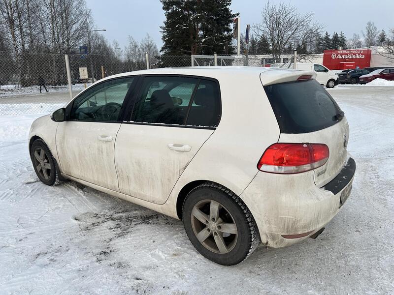 Volkswagen Golf vaihtoauto