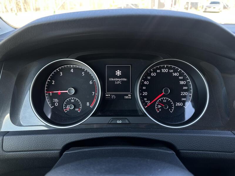 Volkswagen Golf vaihtoauto