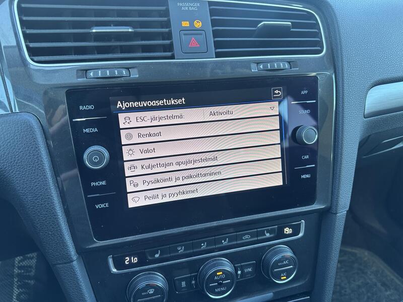 Volkswagen Golf vaihtoauto