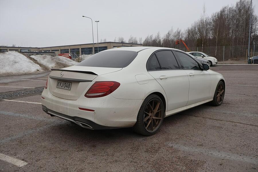 Mercedes-Benz E vaihtoauto