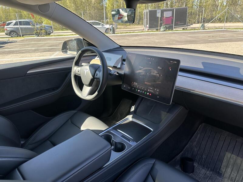 Tesla Model Y vaihtoauto