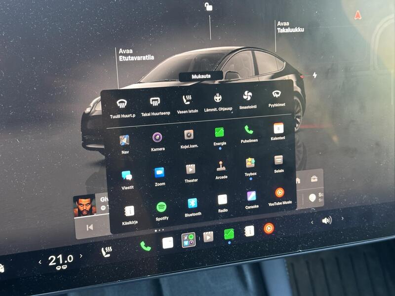 Tesla Model Y vaihtoauto