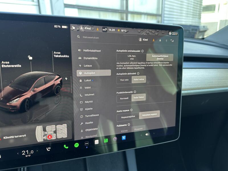 Tesla Model Y vaihtoauto