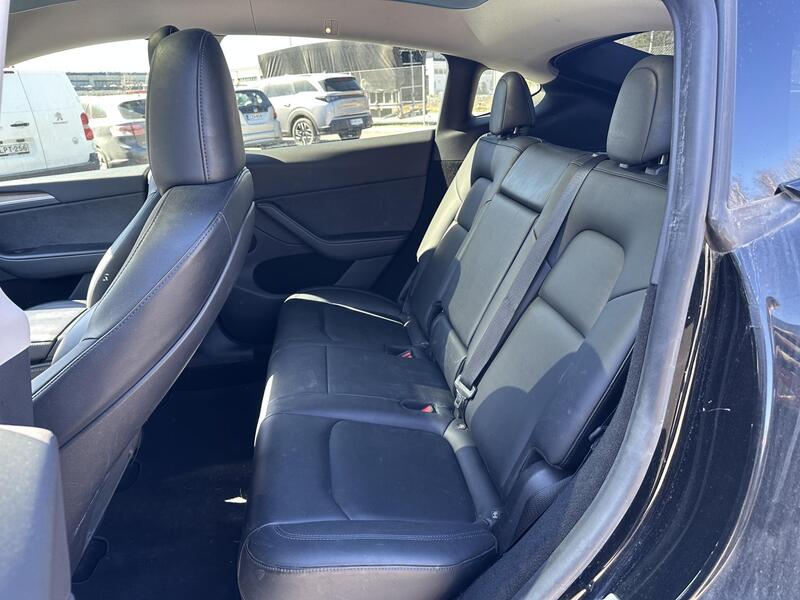 Tesla Model Y vaihtoauto