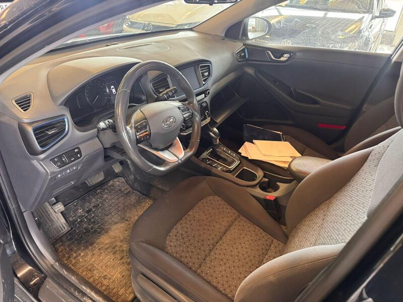 Hyundai IONIQ plug-in vaihtoauto
