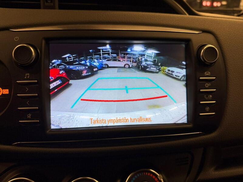 Toyota Yaris vaihtoauto