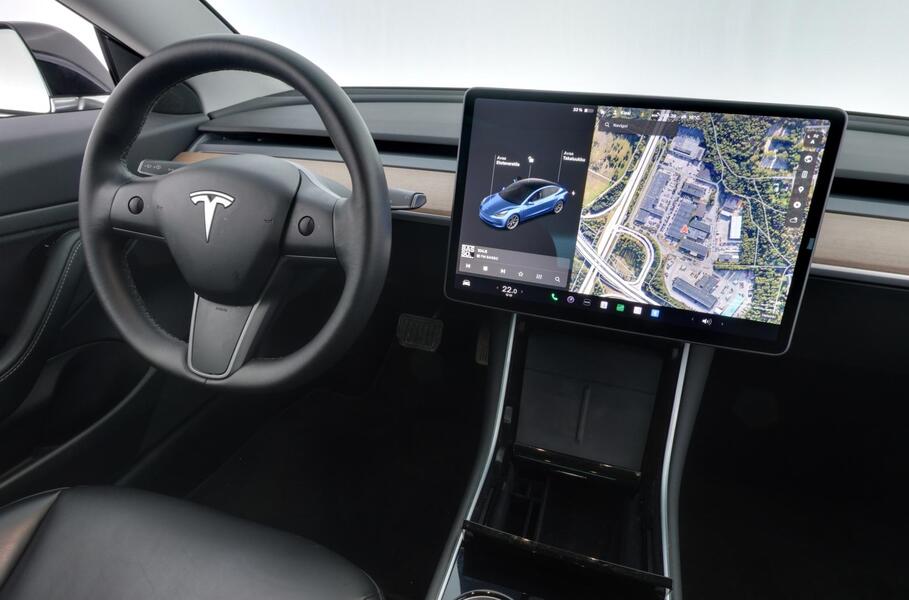 Tesla Model 3 vaihtoauto