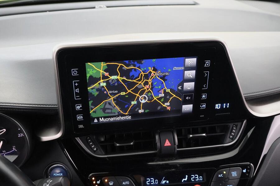 Toyota C-HR vaihtoauto