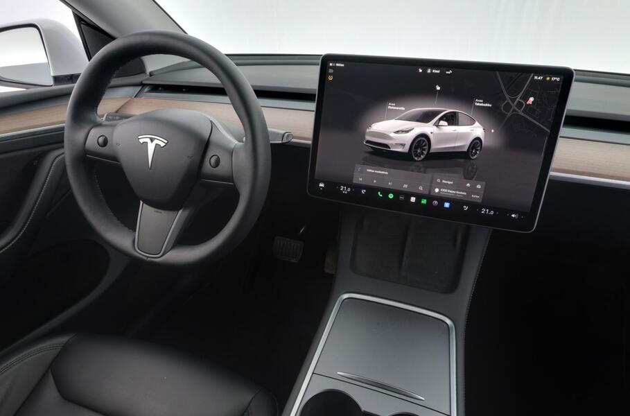 Tesla Model Y vaihtoauto