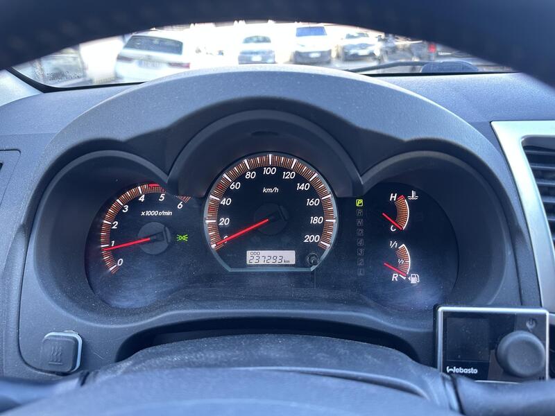 Toyota Hilux vaihtoauto