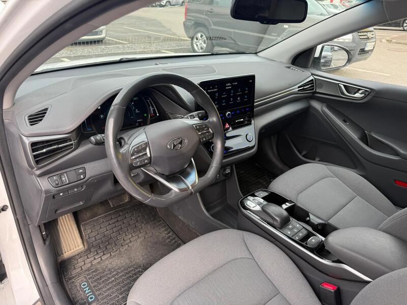 Hyundai IONIQ electric vaihtoauto