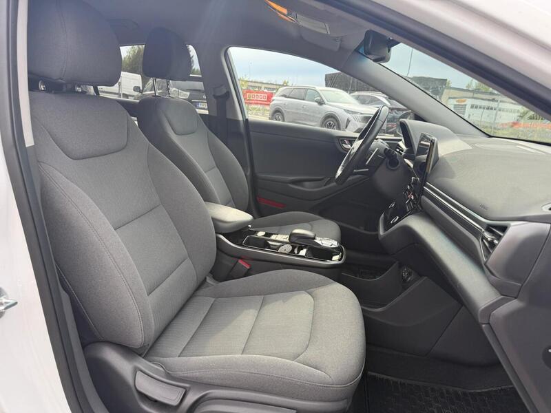 Hyundai IONIQ electric vaihtoauto