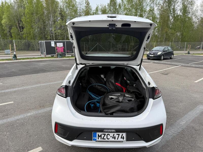 Hyundai IONIQ electric vaihtoauto