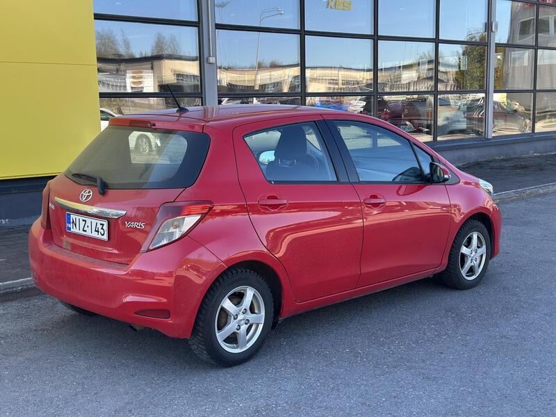 Toyota Yaris vaihtoauto