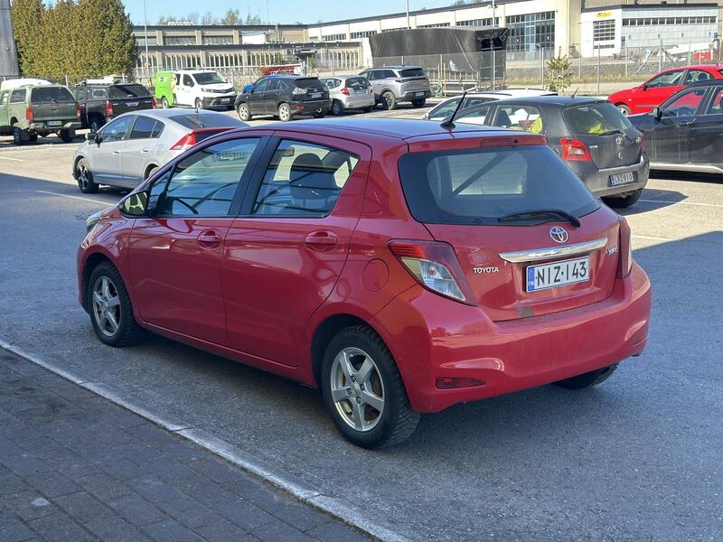 Toyota Yaris vaihtoauto