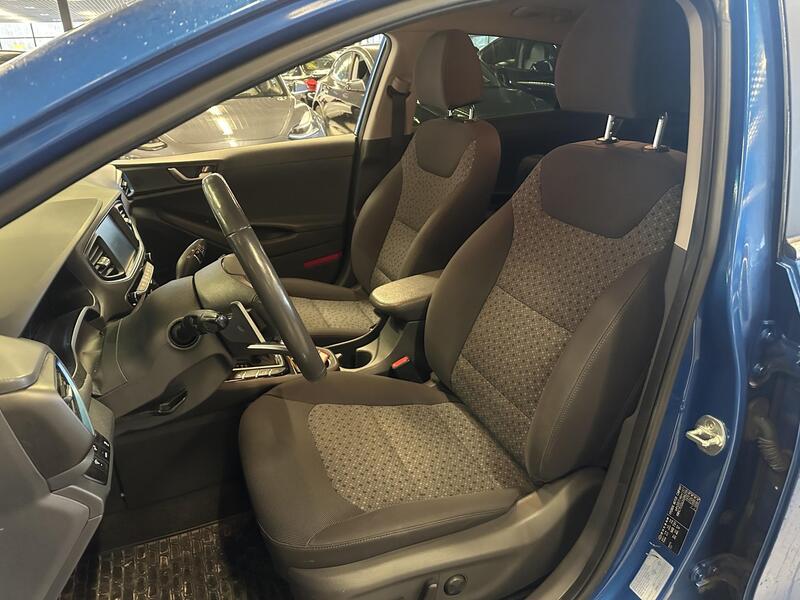 Hyundai IONIQ plug-in vaihtoauto