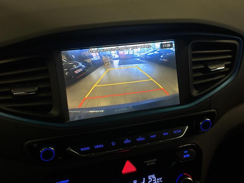 Hyundai IONIQ plug-in vaihtoauto