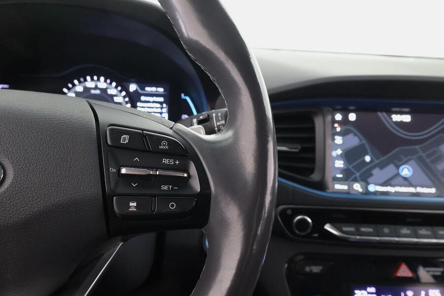Hyundai IONIQ plug-in vaihtoauto