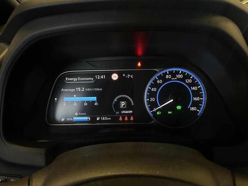 Nissan Leaf vaihtoauto