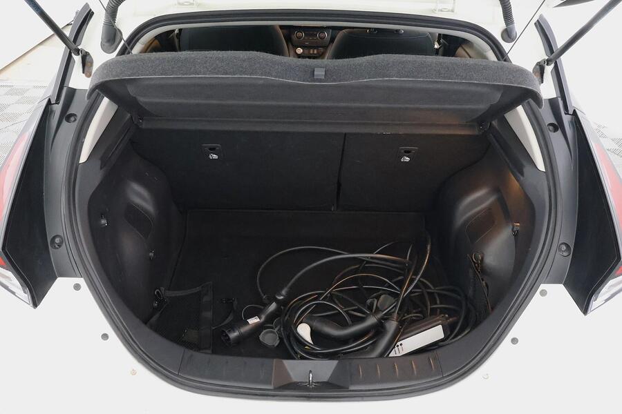 Nissan Leaf vaihtoauto