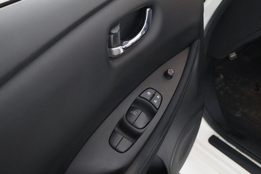 Nissan Leaf vaihtoauto