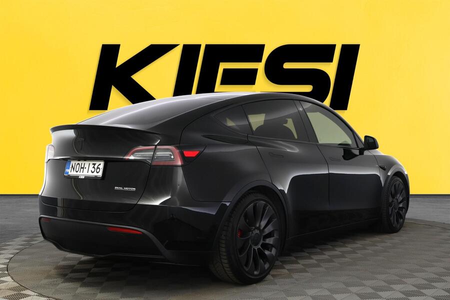 Tesla Model Y vaihtoauto