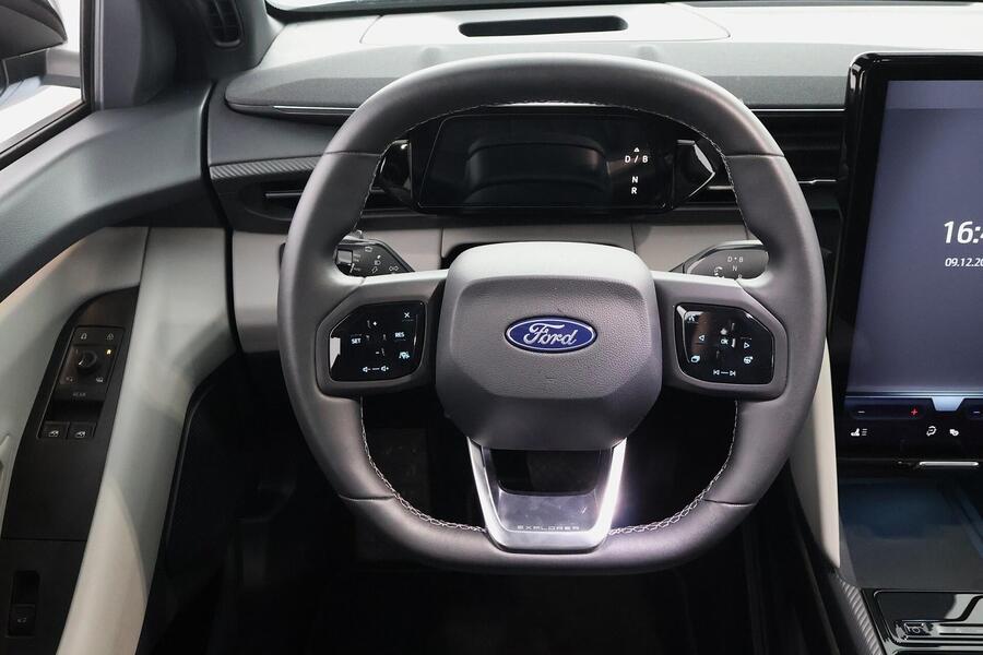 Ford USA Explorer vaihtoauto